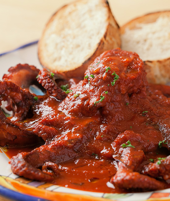 タコのトマト煮込